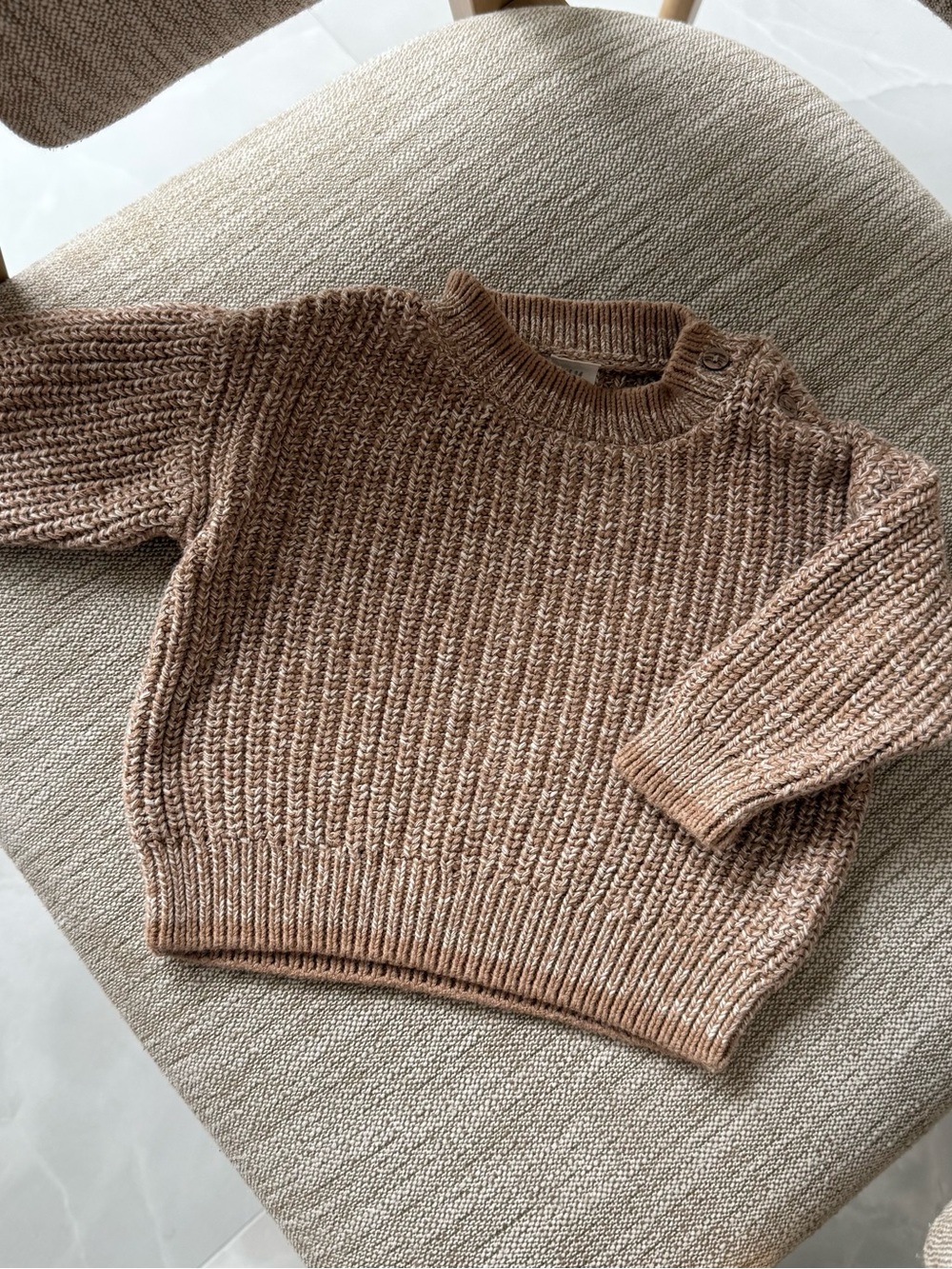 H&M Crewneck Sweater in Warm Light Brown